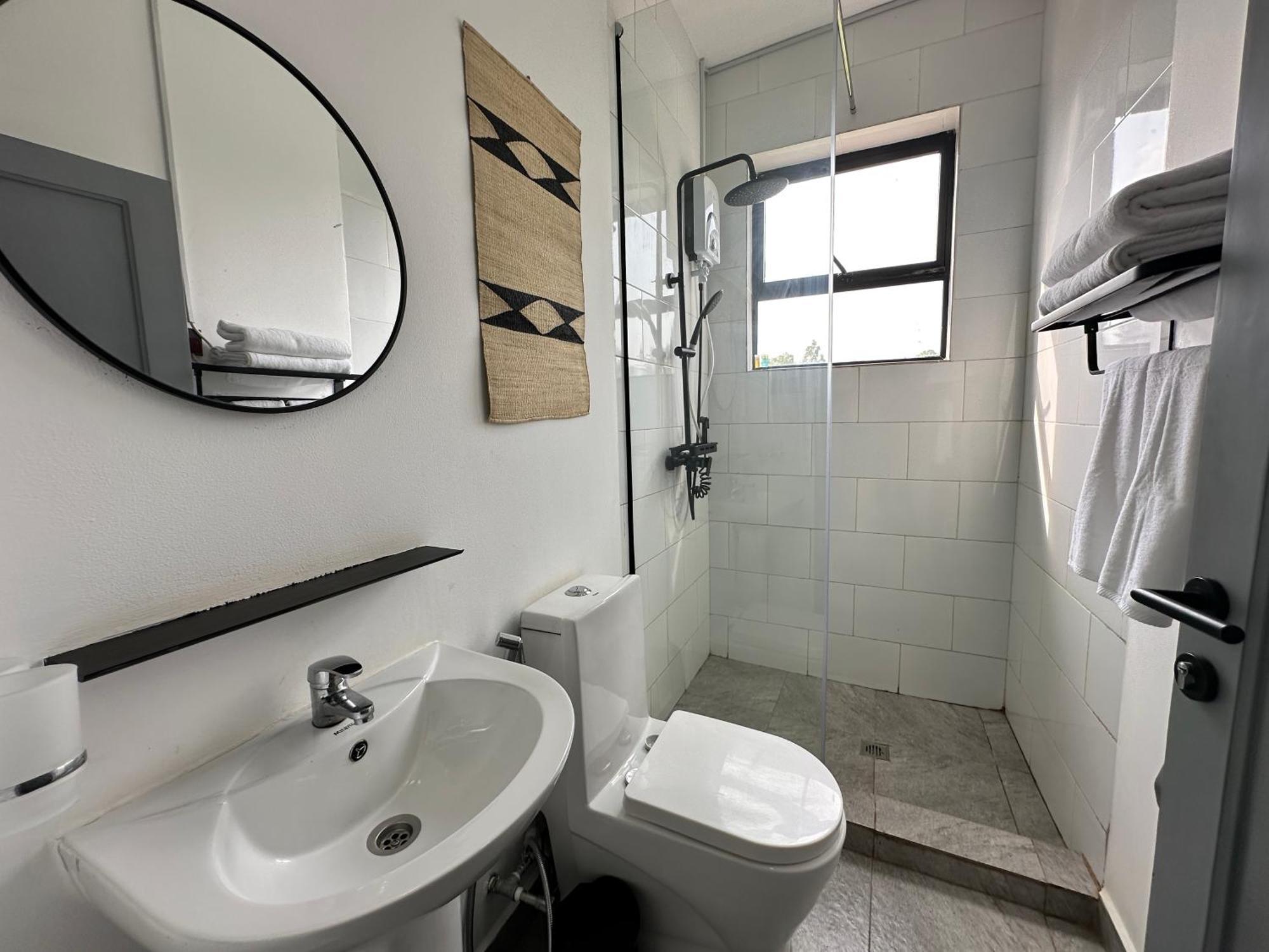 Coalescence Hotel Rwanda Kigali Exteriör bild
